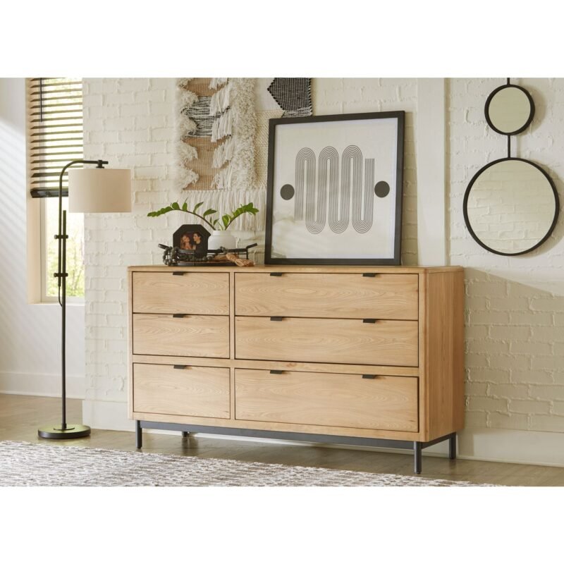 Freslowe-EXCLUSIVE Dresser
